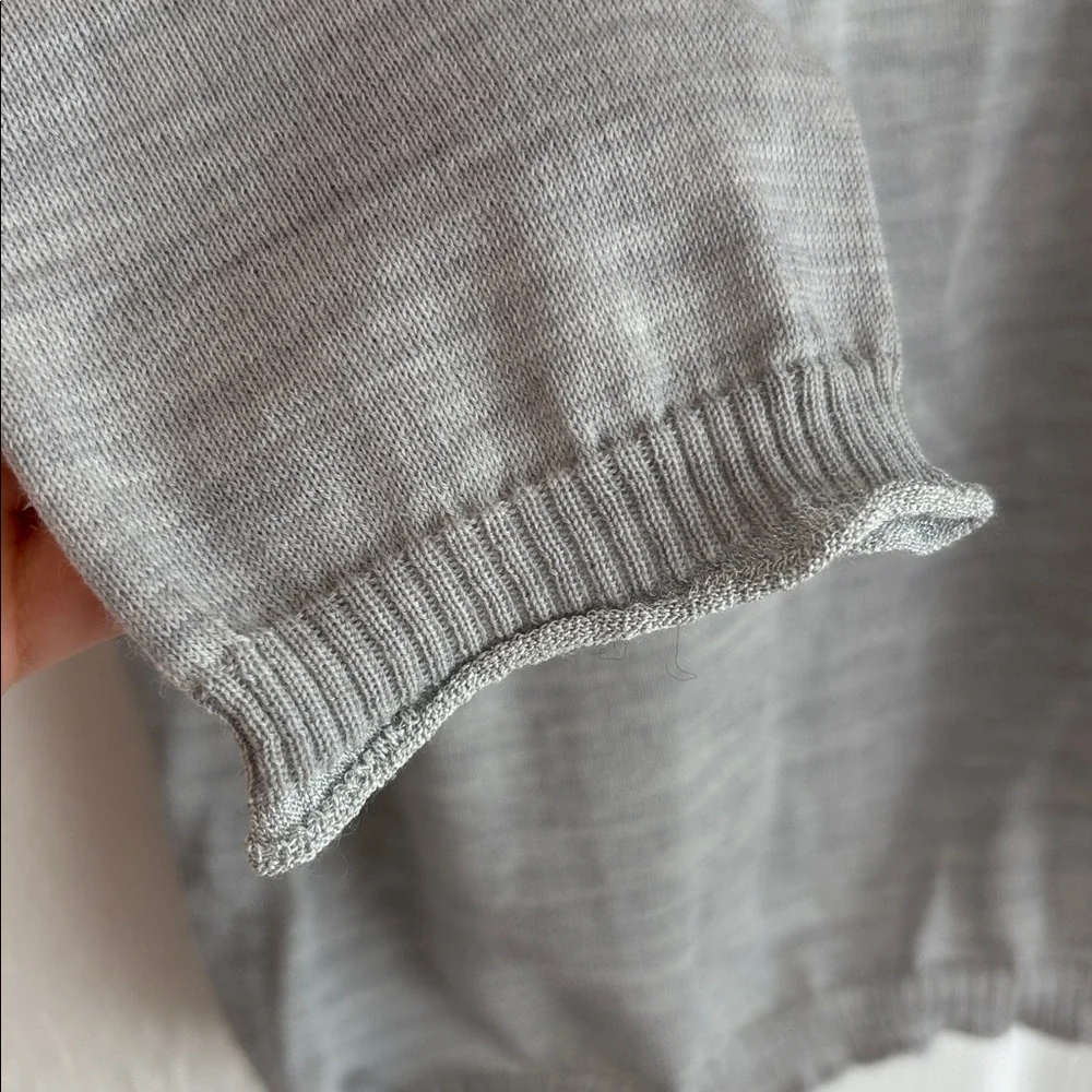 NWT Escada Sport 100% Virgin Wool Lightweight Sweater Top
